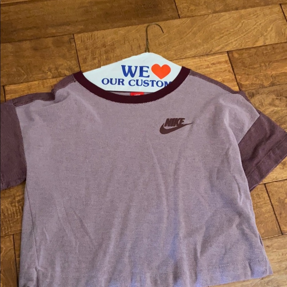 Burgundy Nike top